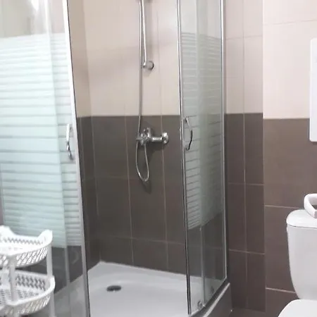 Sea Breeze D05 شقة